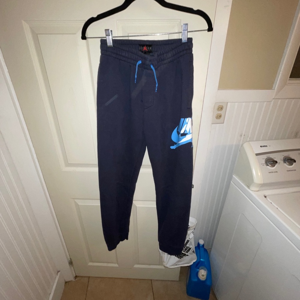 Navy blue Jordan joggers